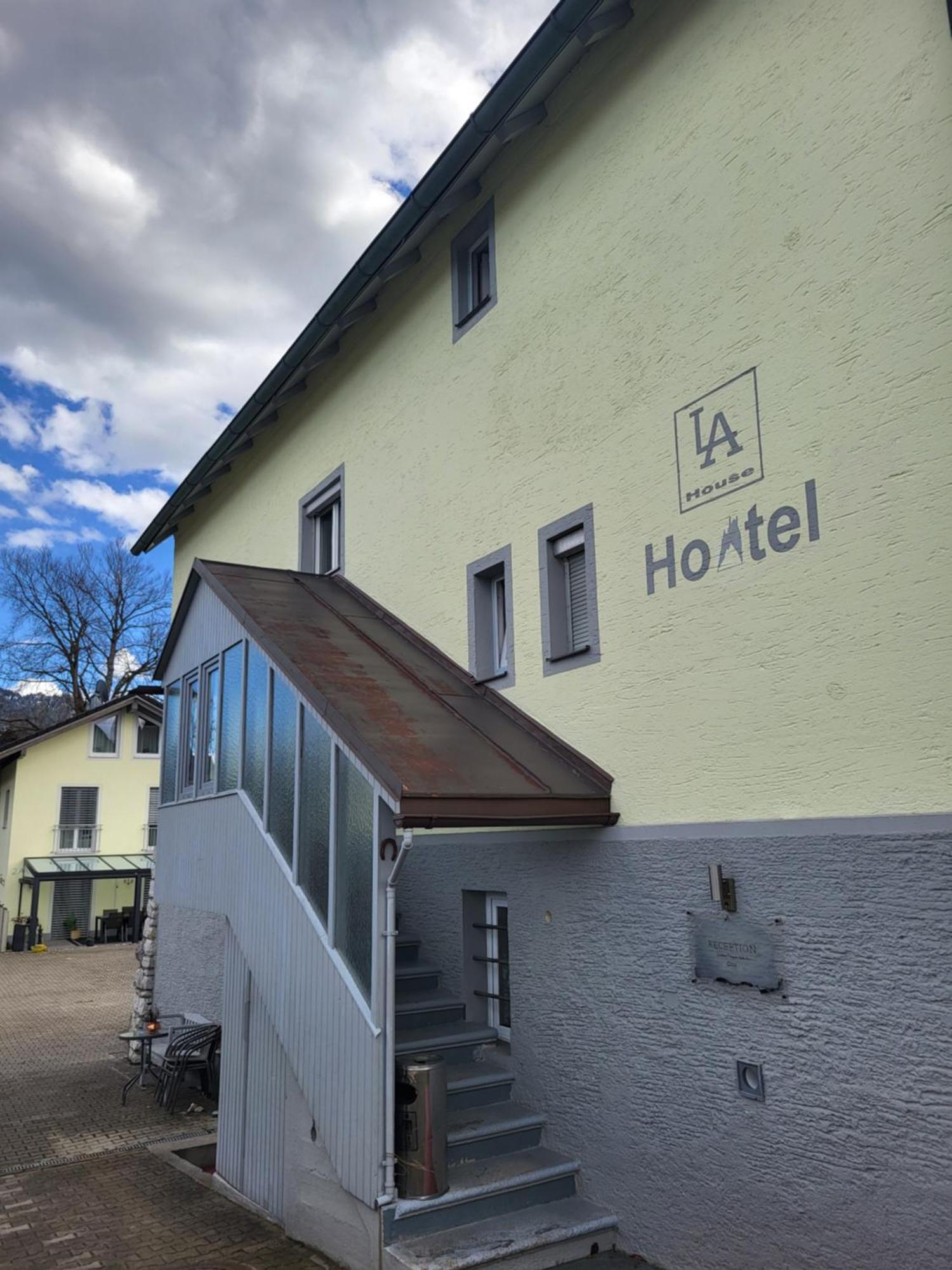 House La Neuschwanstein Blick - Budget City Hotel Füssen Esterno foto